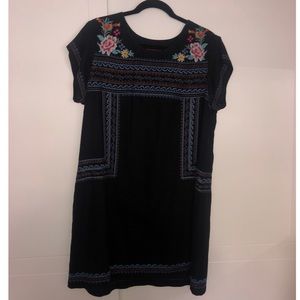 Floral Embroidered Johnny Was Dress